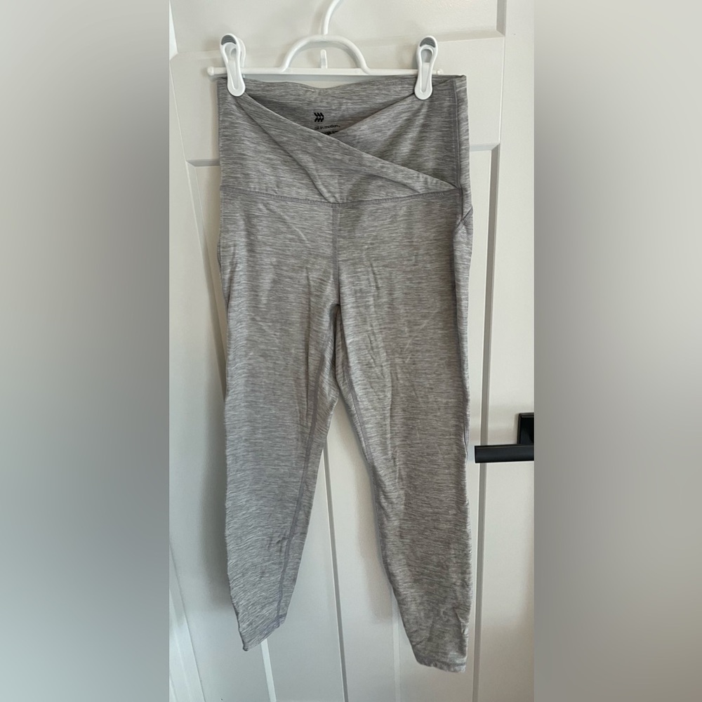 Gray High-Waisted Leggings